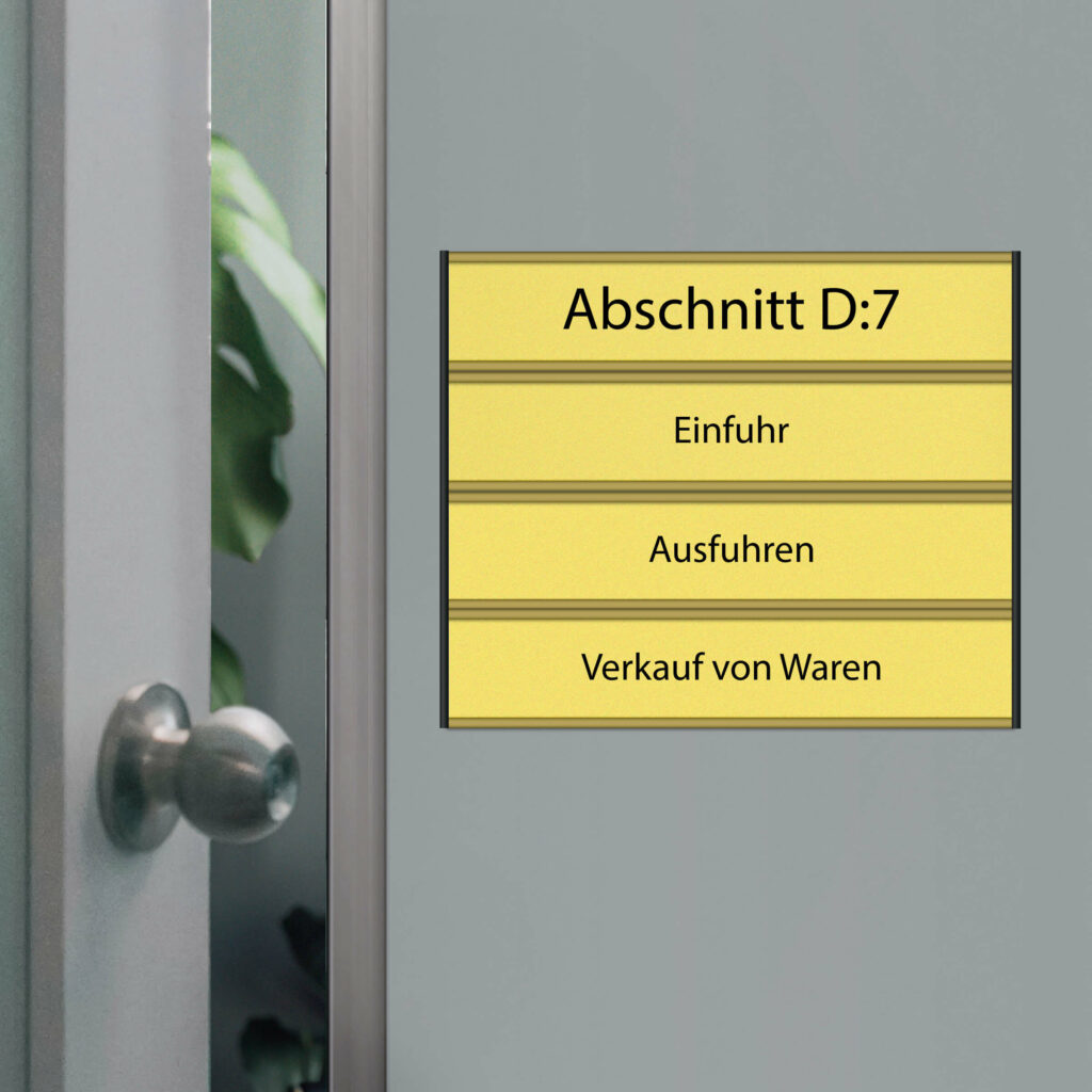 Türschild mit Register im Büro