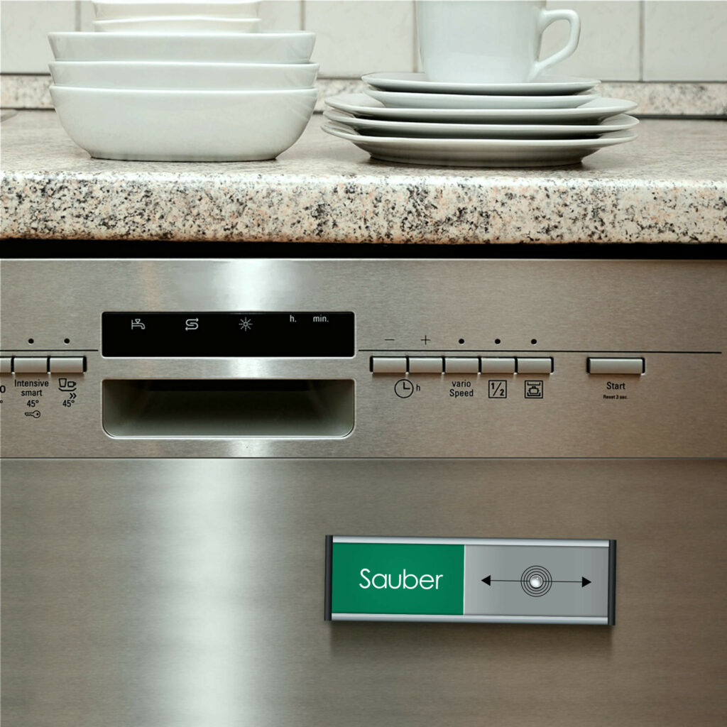 Sauber-schild-jcde1901